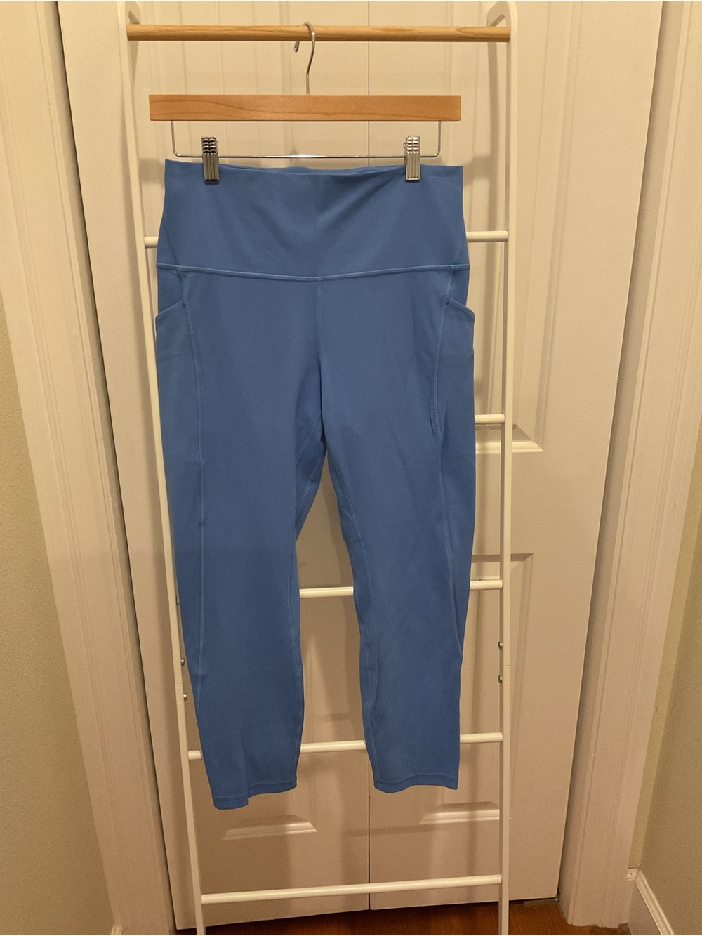 Lululemon Bright Blue High-Rise Performance Leggings - Picture 2 of 5